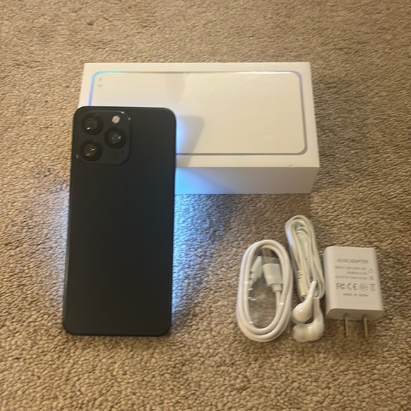 New i15 Pro Max Smartphone - Android Version 10, 32 GB, Brand ImTlks, NIB black - Picture 1 of 7